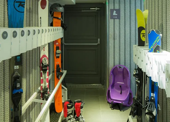 Le Faucigny - De Charme & מלון 3*