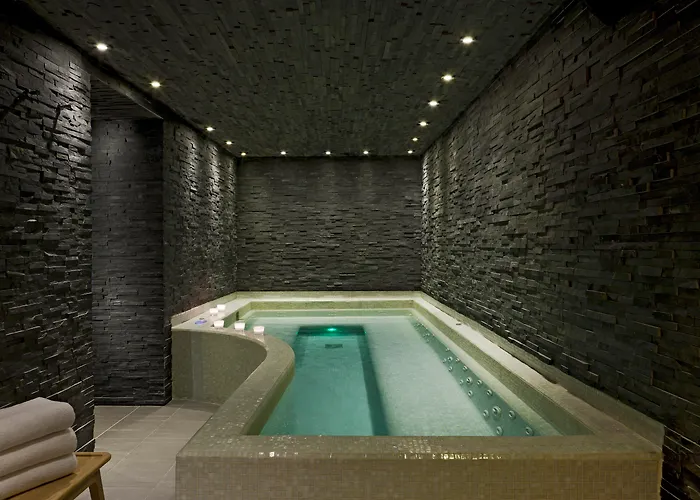 Hotel Le Faucigny - De Charme & 3*